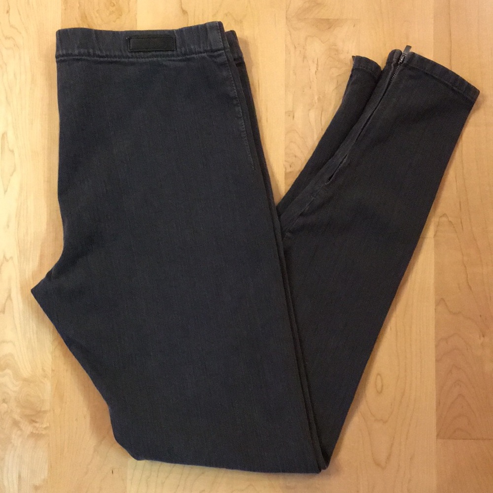 Joe's pull on black denim skinny jean